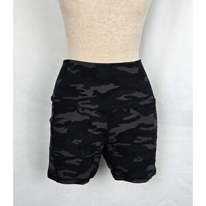 Bunzel Athletic Shorts Women's M Black Gray Camo Bike Yoga NWT
